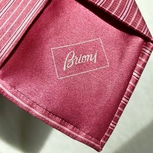 Brioni Handmade 100% Silk Tie - Deep Pink